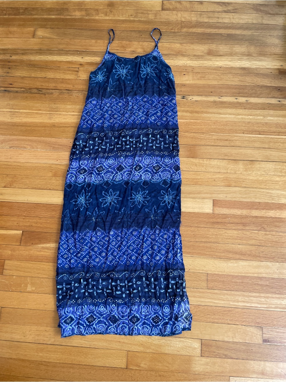 90’s-Y2K Blue Patterned Spaghetti Strap Maxi Dress